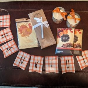 Lot of Thanksgiving Decor. NWOT
